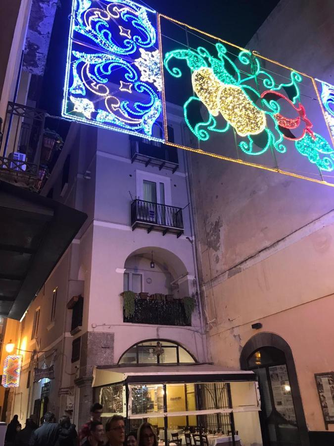 B&B In Centro Storico Salerno Zewnętrze zdjęcie